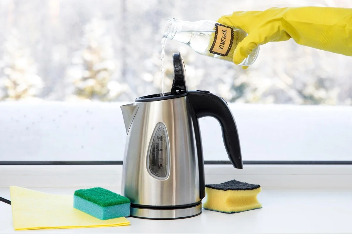 Citronová kůra v myčce: Zářivé nádobí bez chemických prostředků. - image 2