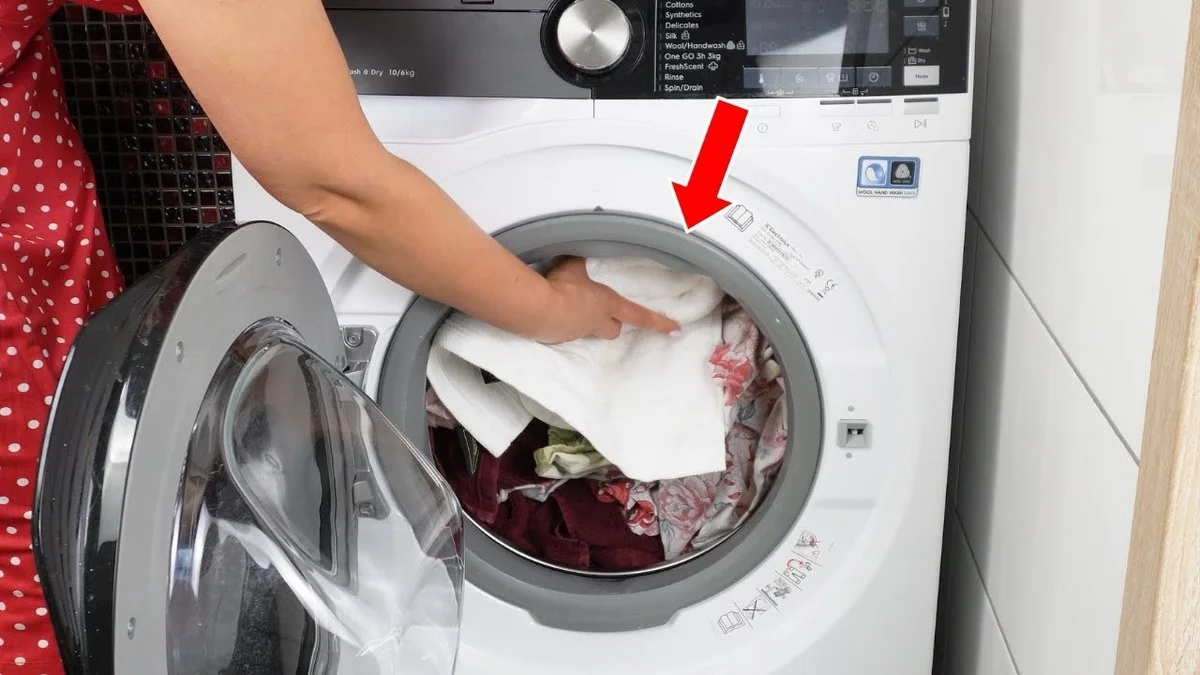 Ocet ve vaší pračce: Staré tajemství pro zářivě bílé prádlo. - image 1