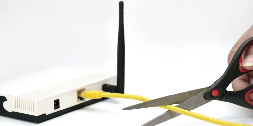 Proč elektrikáři vždy vypínají wifi router na noc