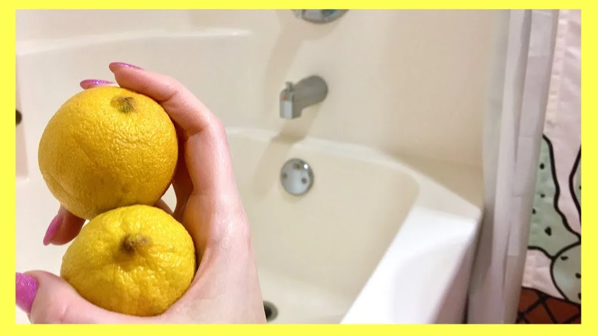 Citronová šťáva na vodní kámen v koupelně: Lesk bez chemie za 10 korun. - image 1