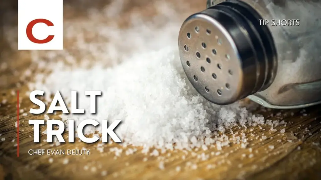 Kuchaři používají sůl tímto způsobem - a vy byste také měli