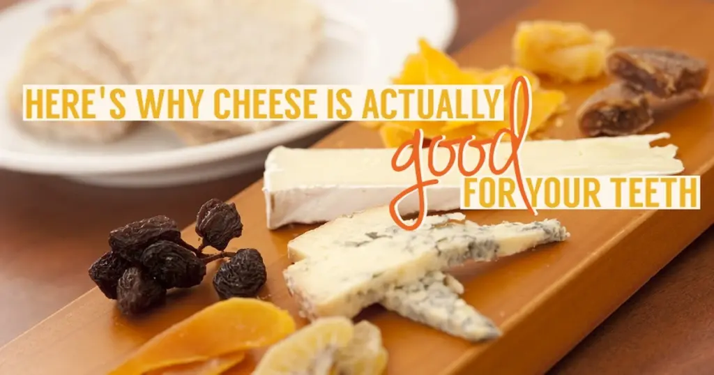 Stomatologové přiznávají: tato běžná potravina čistí zuby lépe než kartáček.