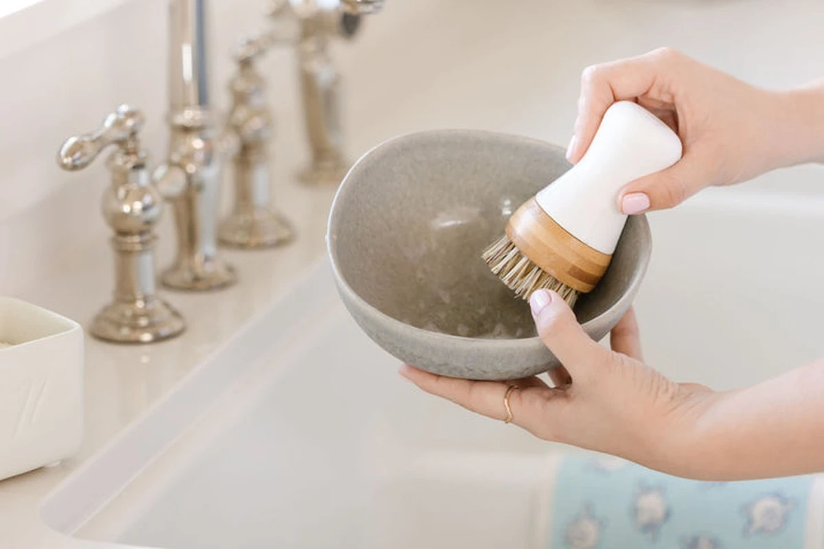 Dejte skořici do myčky: Zbaví vaše nádobí vodního kamene a dodá lesk. - image 1