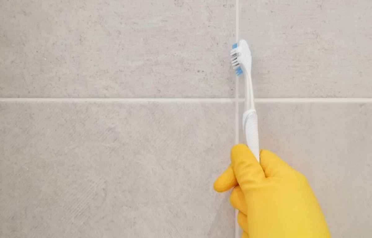 Kartáček na zuby a ocet: Kombinace, která vyčistí každou spáru - image 1