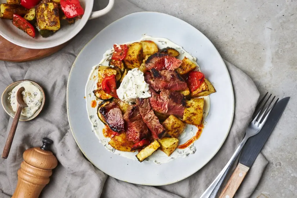Kuchaři přísahají: Přidejte lžičku tohoto koření do másla a steaky budou dokonalé.
