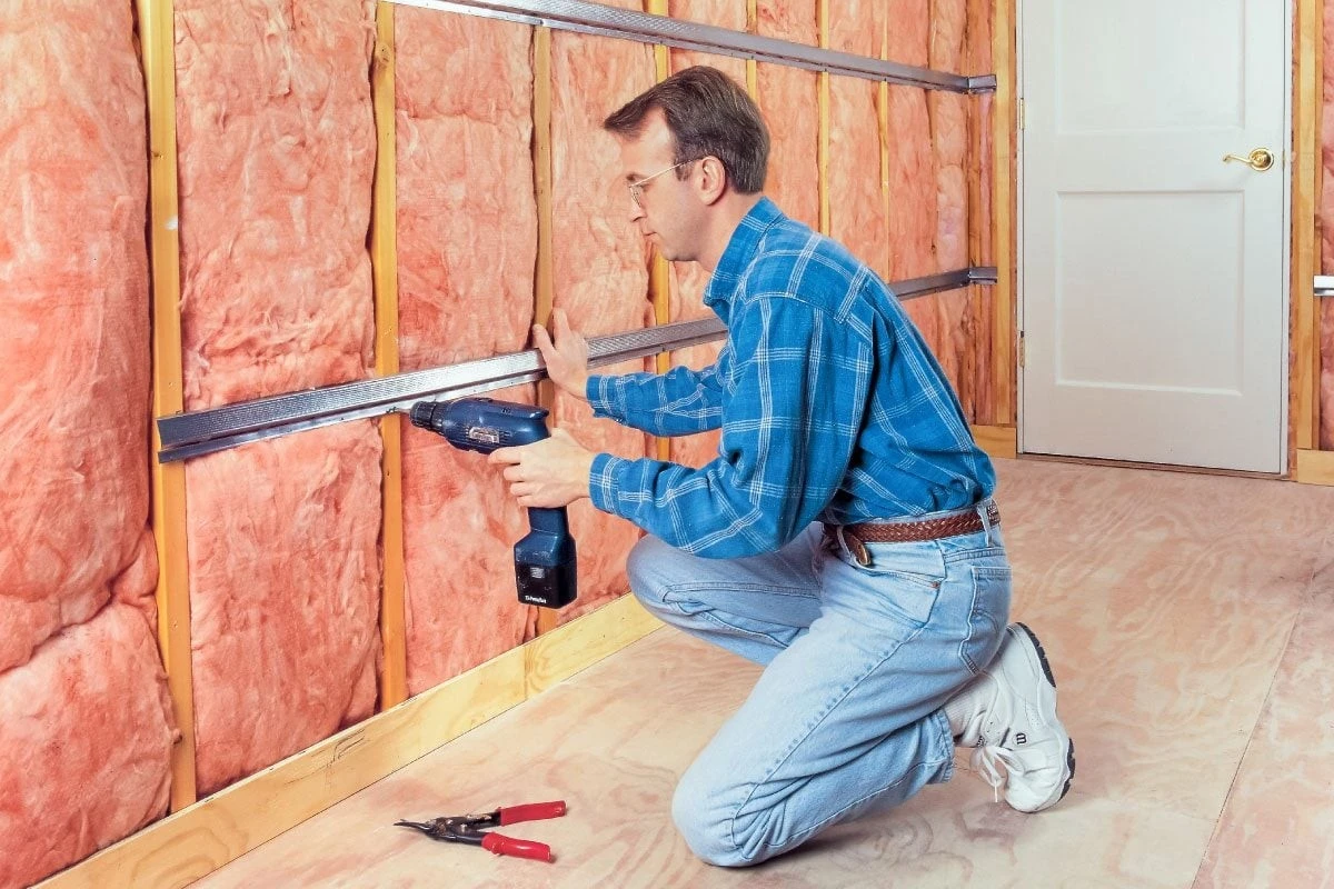 Naneste vazelínu na rámy dveří pro absolutně tichý domov - image 1