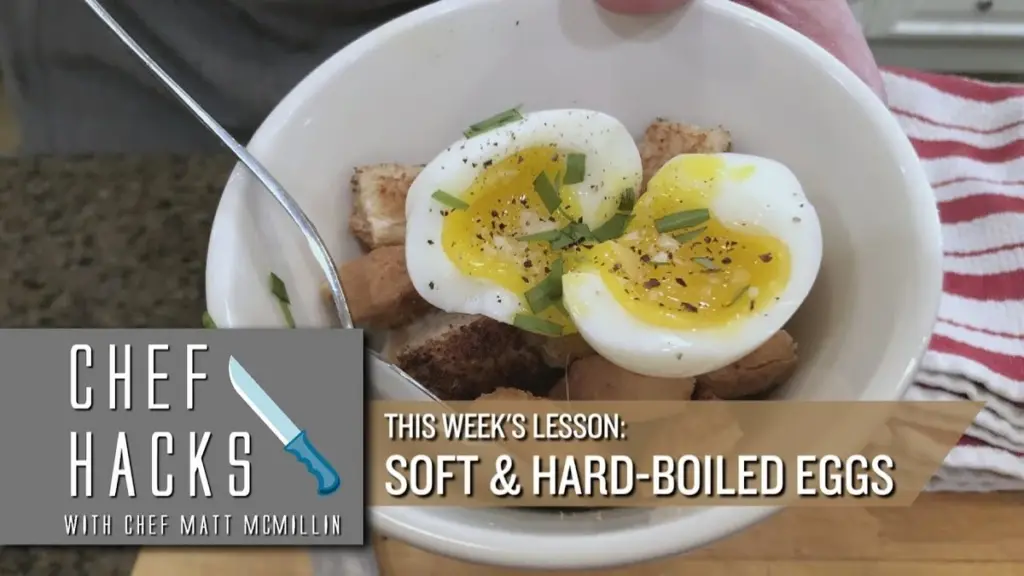 Proč šéfkuchaři vždy přidávají ocet do vařících se vajec.